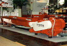 WLH 300 with vibrating feed belt